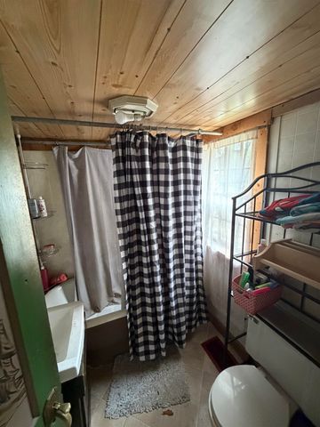 190 Whittier Road, Tamworth, NH 03890