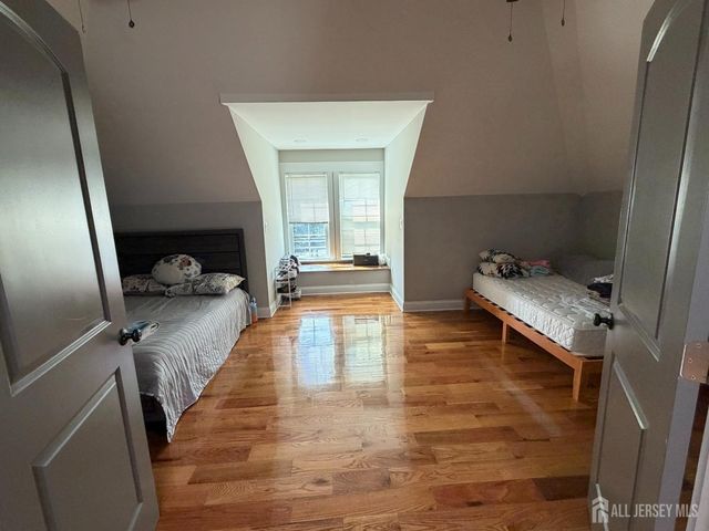 415 E 3RD Avenue 2R, Roselle, NJ 07203