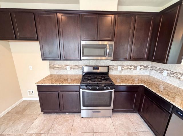 4807 Connor Drive, Baytown, TX 77521