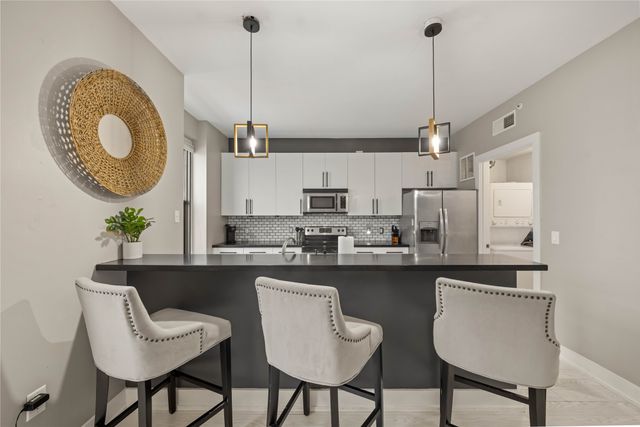 400 Walnut Street 1102, Des Moines, IA 50309