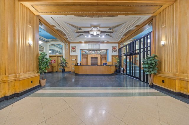 400 Walnut Street 1102, Des Moines, IA 50309