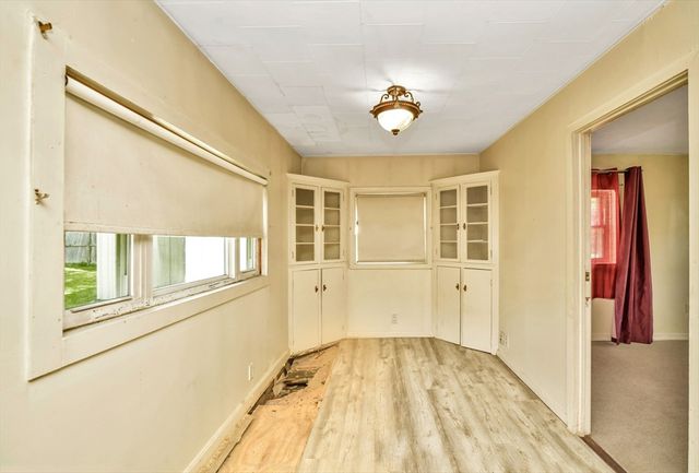 41 Woodland Ave, Brockton, MA 02301