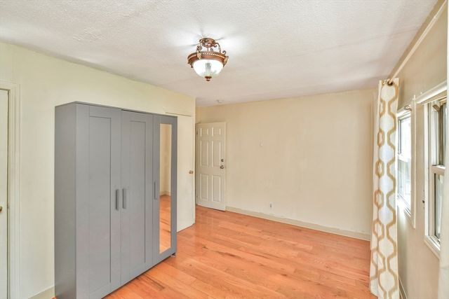 41 Woodland Ave, Brockton, MA 02301