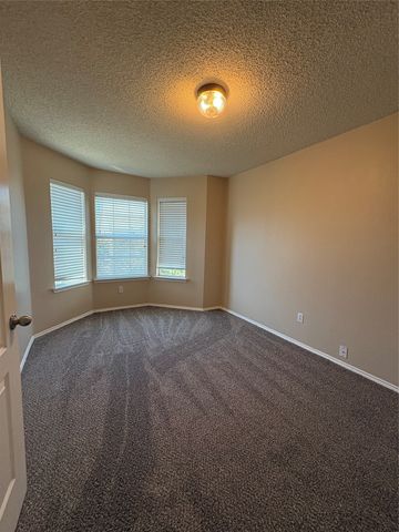 5744 Giddyup Lane, Fort Worth, TX 76179