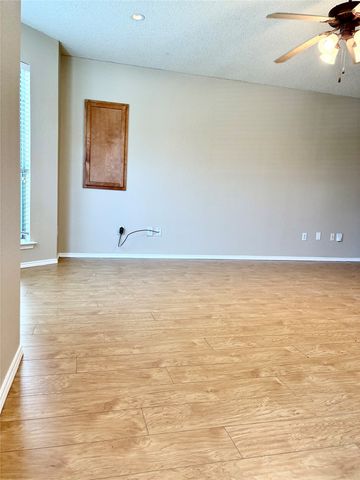 5744 Giddyup Lane, Fort Worth, TX 76179
