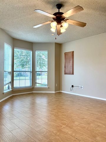 5744 Giddyup Lane, Fort Worth, TX 76179