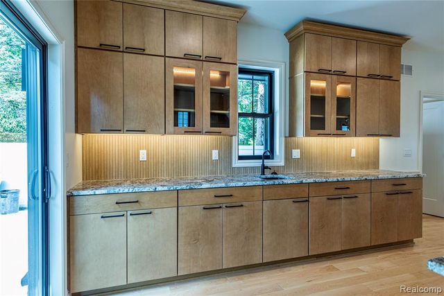 1935 Brookwood Avenue, Royal Oak, MI 48073