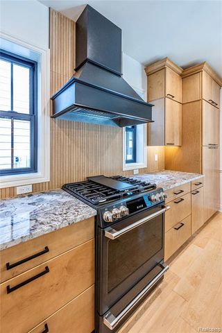 1935 Brookwood Avenue, Royal Oak, MI 48073