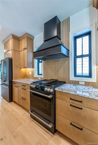 1935 Brookwood Avenue, Royal Oak, MI 48073