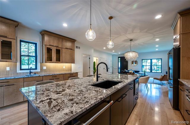 1935 Brookwood Avenue, Royal Oak, MI 48073