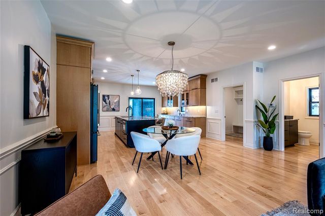 1935 Brookwood Avenue, Royal Oak, MI 48073