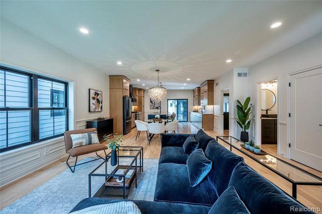 1935 Brookwood Avenue, Royal Oak, MI 48073