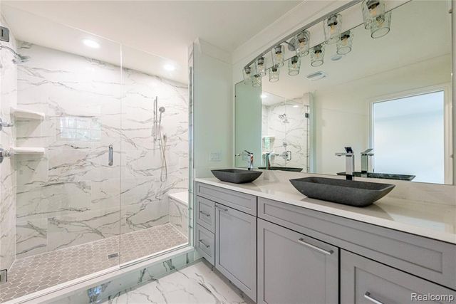 1935 Brookwood Avenue, Royal Oak, MI 48073