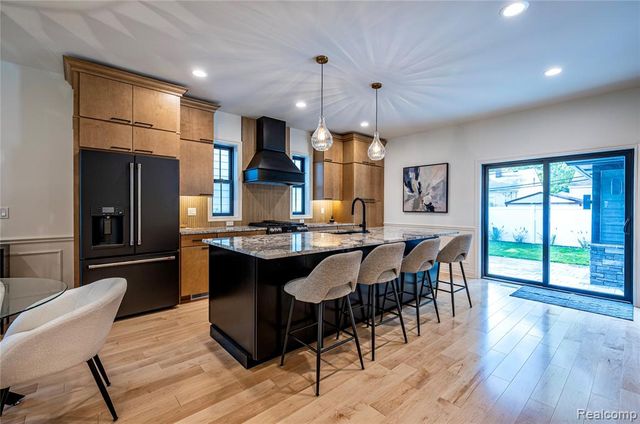 1935 Brookwood Avenue, Royal Oak, MI 48073