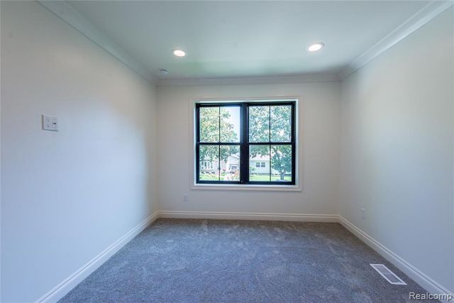 1935 Brookwood Avenue, Royal Oak, MI 48073