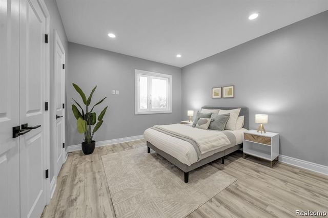 1935 Brookwood Avenue, Royal Oak, MI 48073