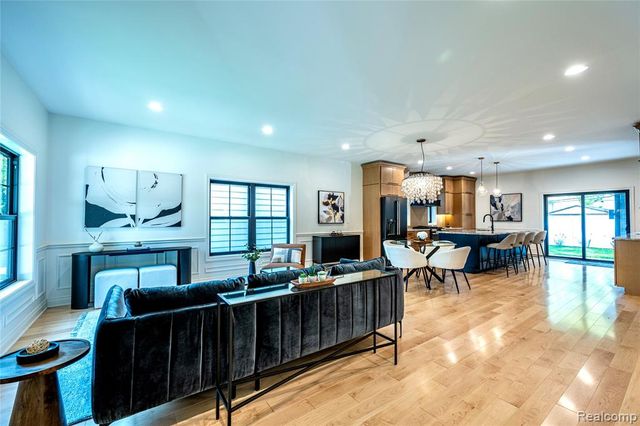 1935 Brookwood Avenue, Royal Oak, MI 48073