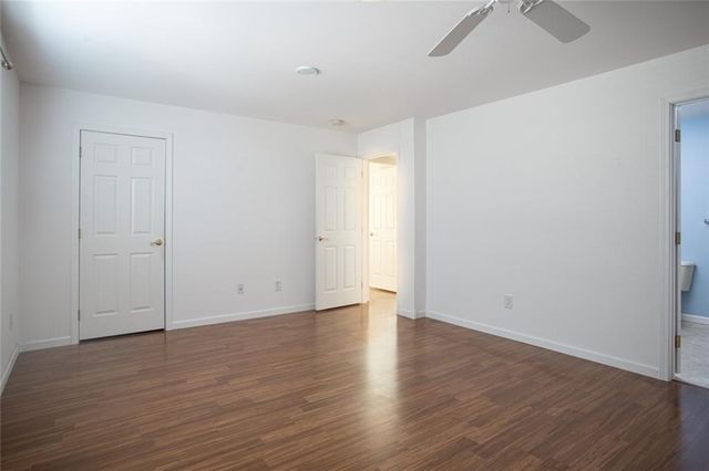 206 E Songbird Lane, Tiverton, RI 02878