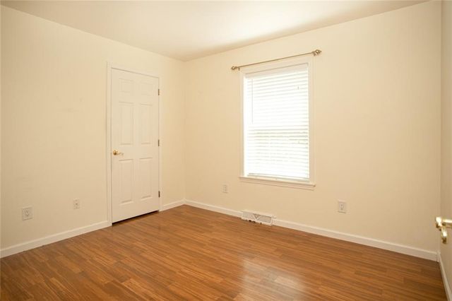 206 E Songbird Lane, Tiverton, RI 02878
