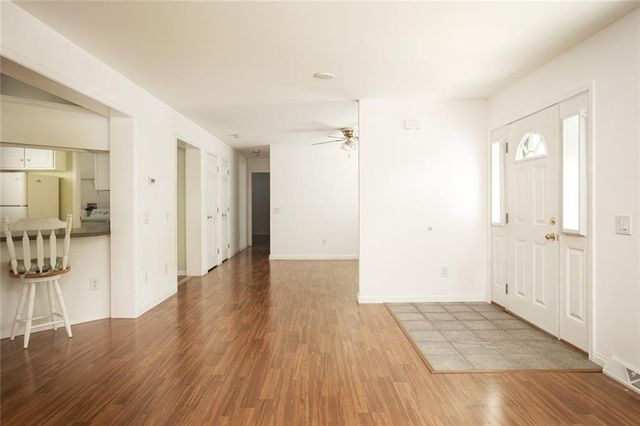 206 E Songbird Lane, Tiverton, RI 02878