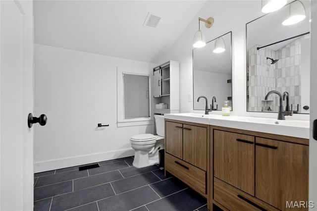 2240 Ferncliff Lane, Kirkwood, MO 63122