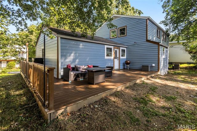 2240 Ferncliff Lane, Kirkwood, MO 63122