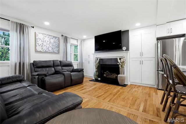 2240 Ferncliff Lane, Kirkwood, MO 63122