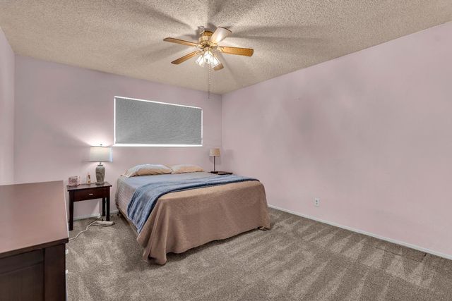 1074 E Sample Avenue, Fresno, CA 93710