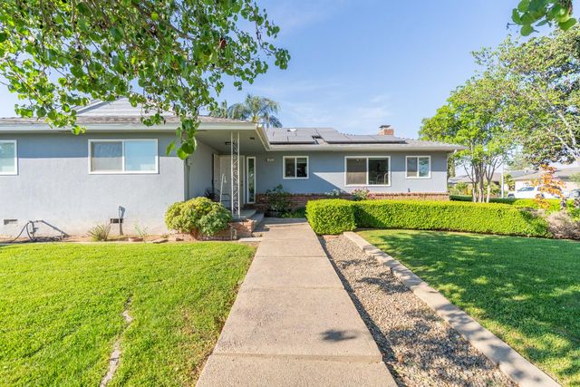 1074 E Sample Avenue, Fresno, CA 93710