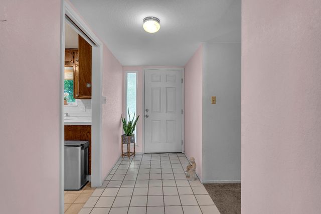 1074 E Sample Avenue, Fresno, CA 93710