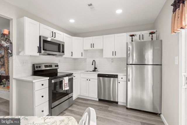 1416 CONTINENTAL RD, York, PA 17404