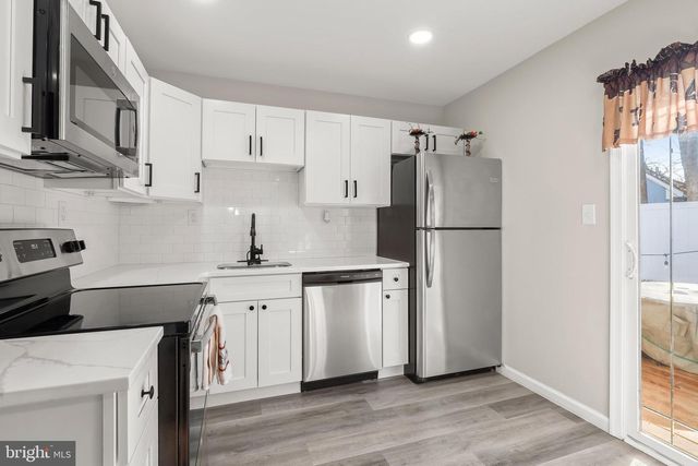 1416 CONTINENTAL RD, York, PA 17404