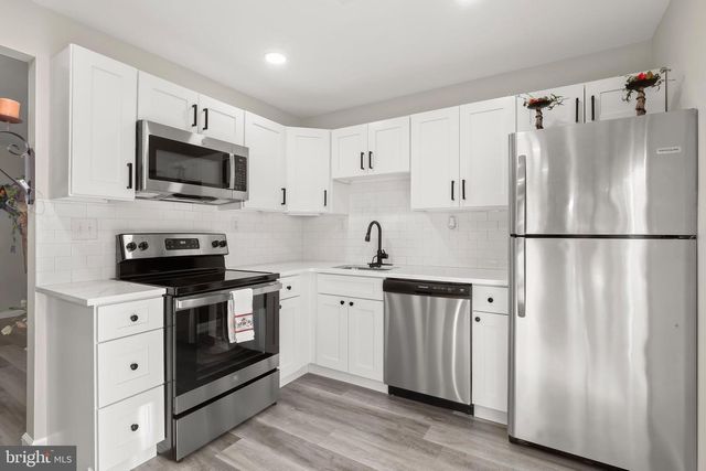 1416 CONTINENTAL RD, York, PA 17404