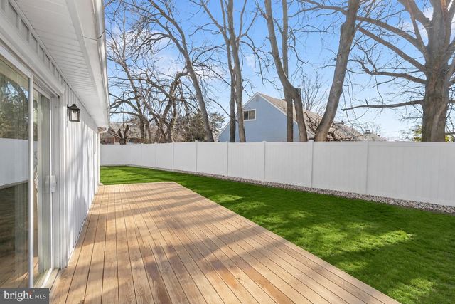 1416 CONTINENTAL RD, York, PA 17404