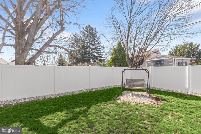 1416 CONTINENTAL RD, York, PA 17404