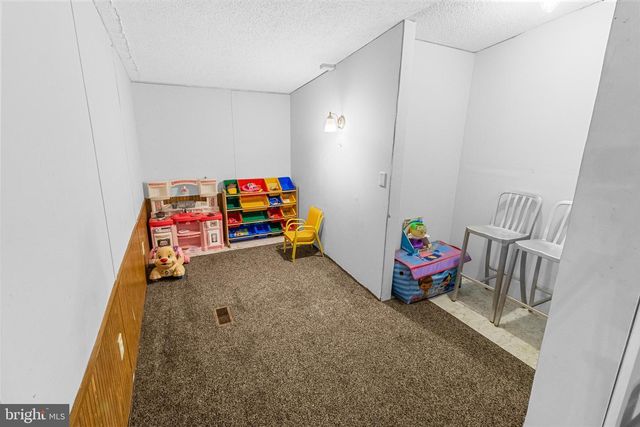 75 VERA GREEN, Hedgesville, WV 25427