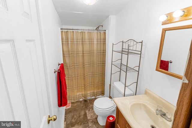 75 VERA GREEN, Hedgesville, WV 25427