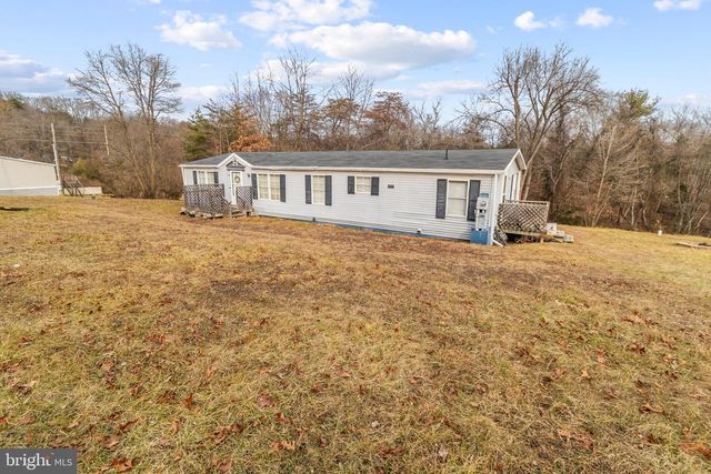 75 VERA GREEN, Hedgesville, WV 25427