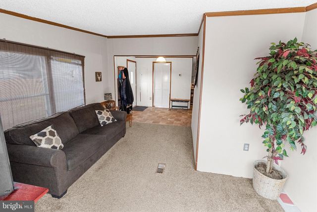 75 VERA GREEN, Hedgesville, WV 25427
