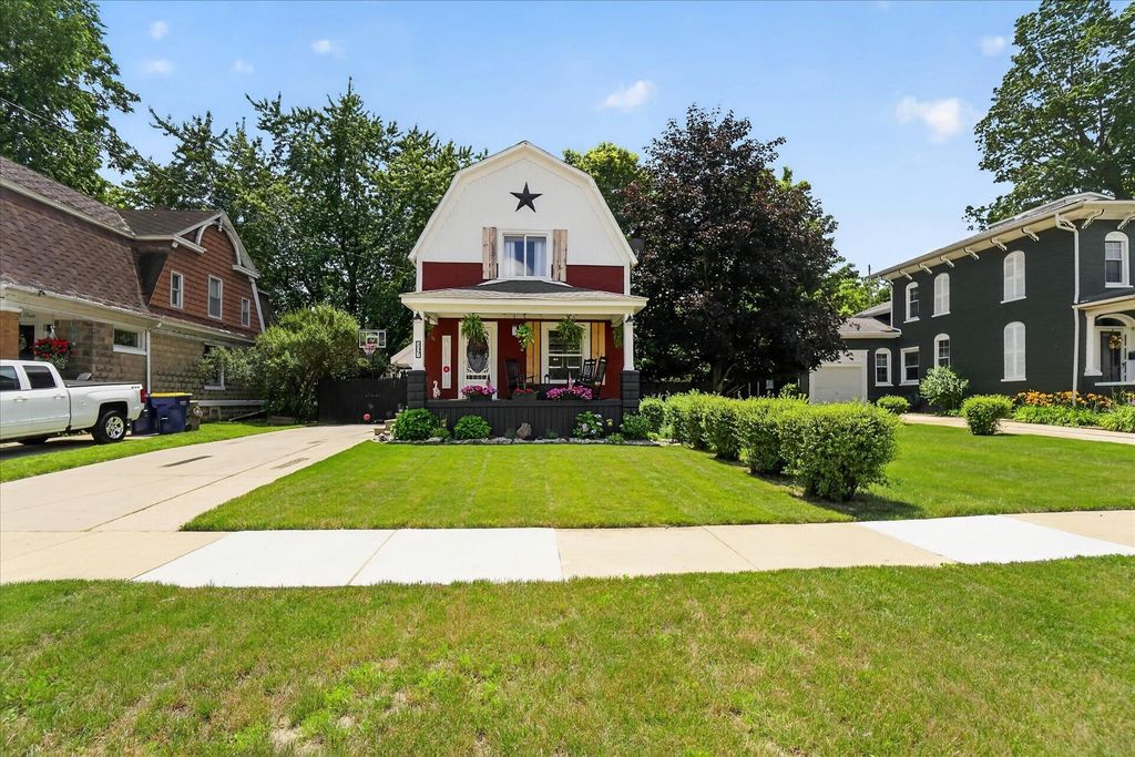 207 W State Street, Corunna, MI 48817