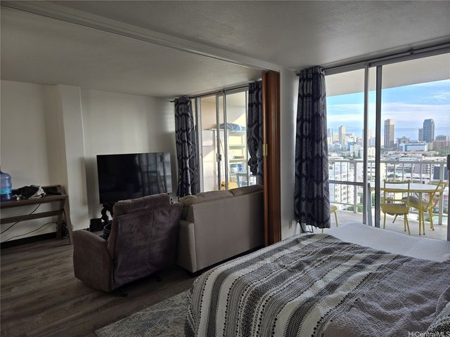 1215 Alexander Street 1403, Honolulu, HI 96826