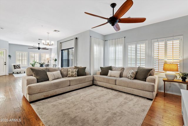 1354 S HEARTLAND Lane, Gilbert, AZ 85296