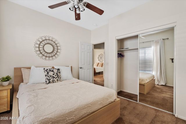 1354 S HEARTLAND Lane, Gilbert, AZ 85296