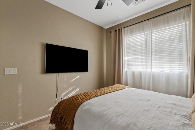 1354 S HEARTLAND Lane, Gilbert, AZ 85296