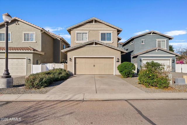 1354 S HEARTLAND Lane, Gilbert, AZ 85296