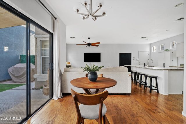 1354 S HEARTLAND Lane, Gilbert, AZ 85296