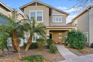 1354 S HEARTLAND Lane, Gilbert, AZ 85296