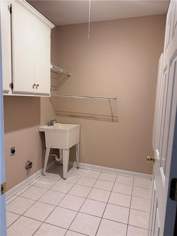 115 Parkview Trace SW Pass, Lilburn, GA 30047