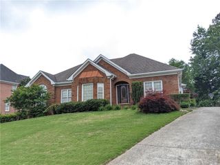 115 Parkview Trace SW Pass, Lilburn, GA 30047