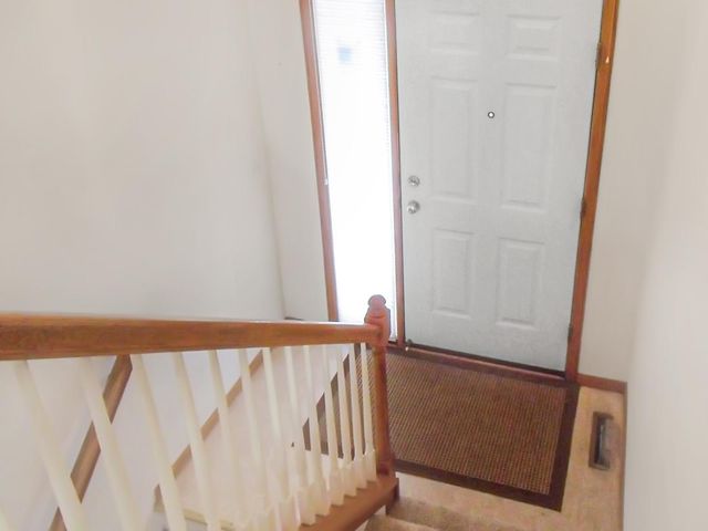 7229 Woodstock Curve, Bloomington, MN 55438